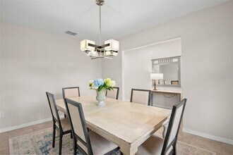 6708 Hazelnut Spice Dr in Sun City Center, FL - Building Photo - Building Photo