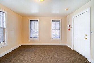 82 Sprague Ave in Middletown, NY - Building Photo - Building Photo