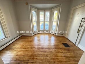 232 Center St in Old Town, ME - Building Photo - Building Photo