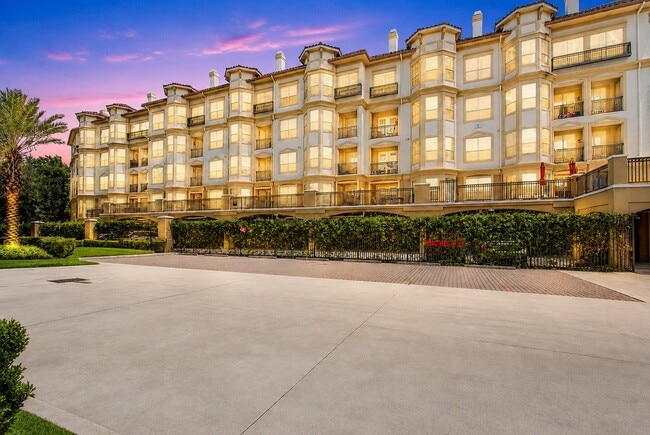 property at 7575 Kirby Dr