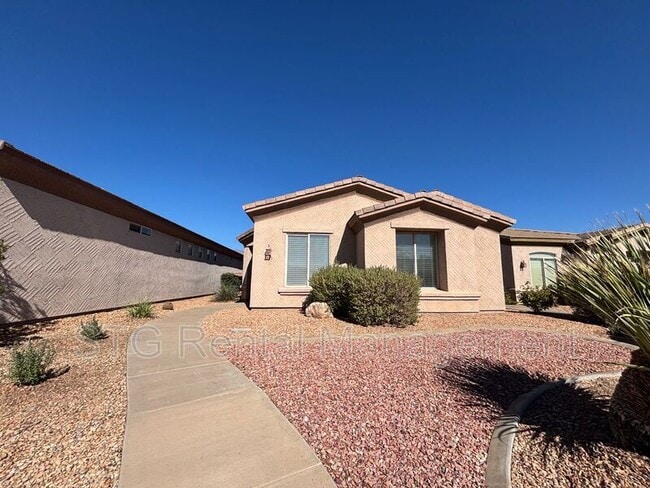 3753 E Canyon Crest Ave in Washington, UT - Building Photo - Building Photo