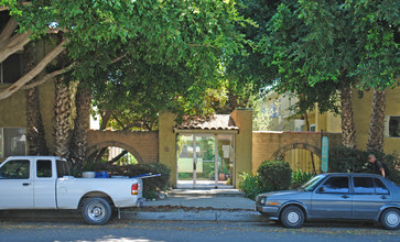 9520 Lucerne Ave in Culver City, CA - Foto de edificio - Building Photo