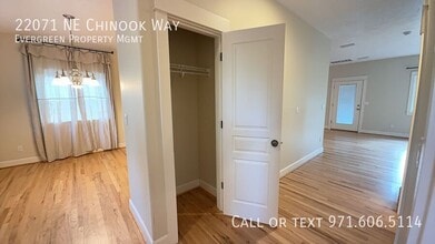 22071 NE Chinook Way in Fairview, OR - Building Photo - Building Photo