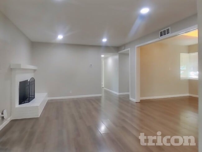 7646 22nd St in Sacramento, CA - Building Photo - Building Photo