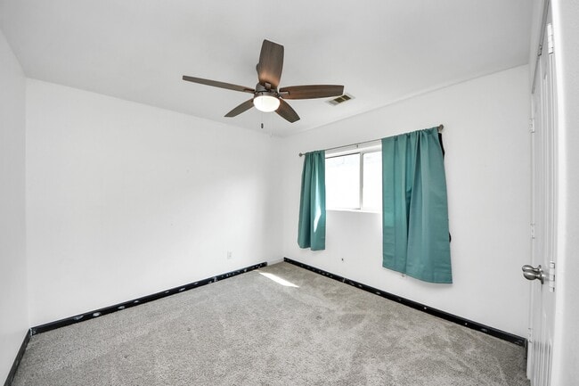 property at 3827 Dogwood Tr