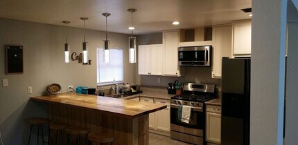 1607 Glynn Oaks Dr in Arlington, TX - Building Photo - Building Photo