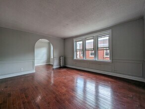 546 W Surf St, Unit 546.5-3N in Chicago, IL - Building Photo - Building Photo