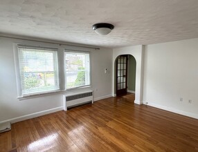 16 Elliott St in Melrose, MA - Building Photo - Building Photo
