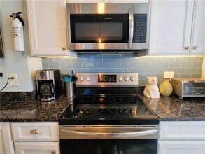 18 Palmer St in Newport, RI - Building Photo - Building Photo