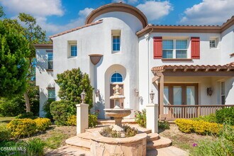 765 Coral Ridge Ct in Westlake Village, CA - Building Photo - Building Photo