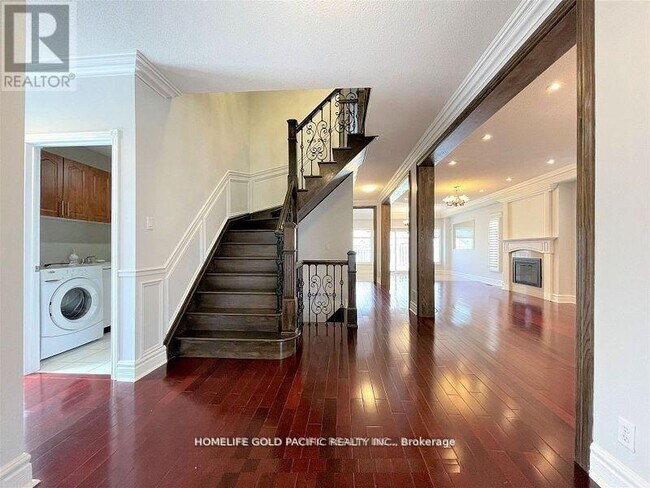 95 Tomlinson Cir in Markham, ON - Building Photo - Building Photo