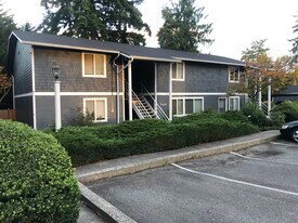 7421 212th St SW, Unit Edmonds Condo in Edmonds, WA - Building Photo