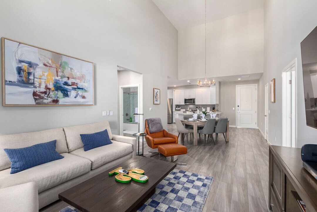 2511 W Queen Creek Rd in Chandler, AZ - Building Photo