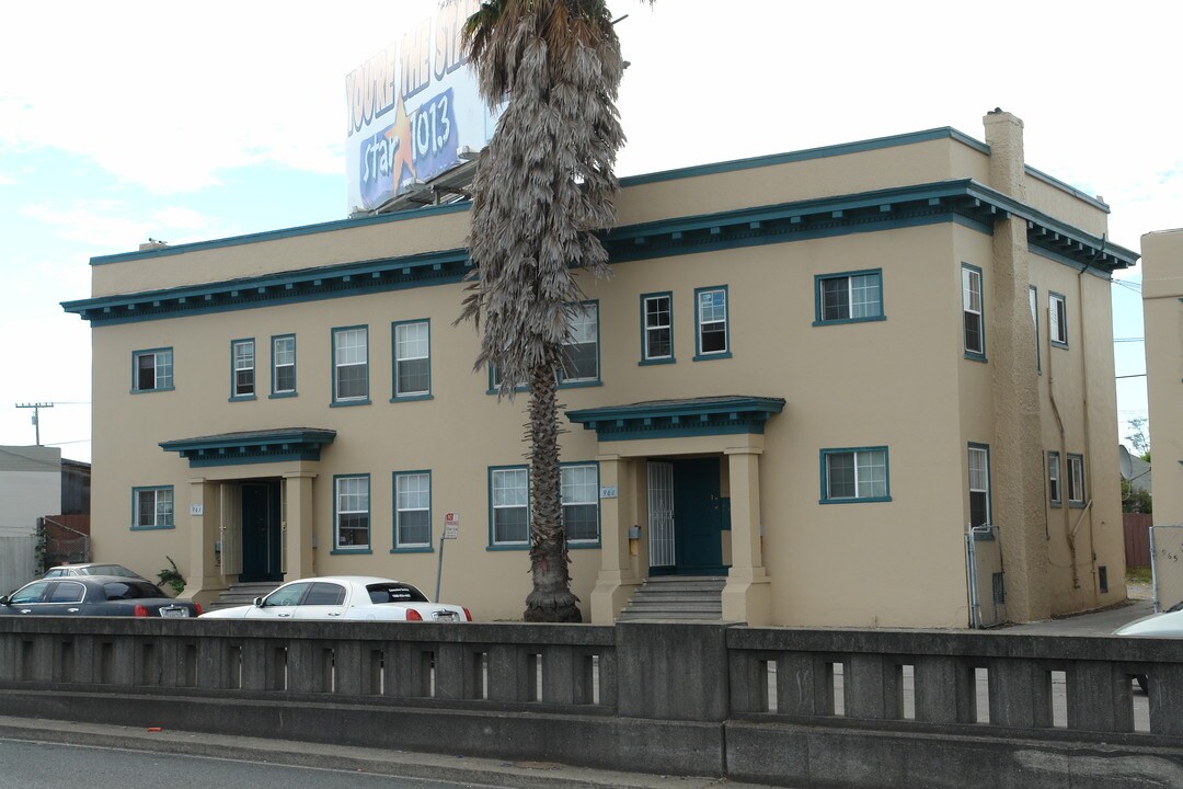 961 W Macarthur Fwy in Emeryville, CA - Foto de edificio