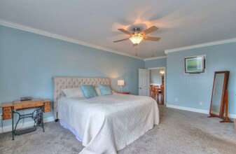 1734 Dryden Dr in Spring Hill, TN - Foto de edificio - Building Photo