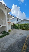 5720 SW 5th St in Miami, FL - Building Photo - Building Photo
