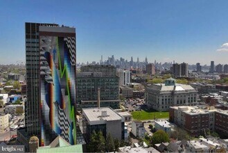1700 N Front St, Unit 2B-223 in Philadelphia, PA - Building Photo - Building Photo