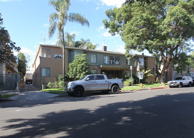 1801 Garfield Pl in Hollywood, CA - Building Photo - Building Photo