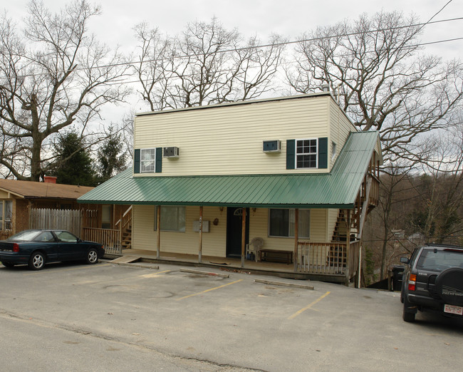 110 Greenbrier Ct in Beckley, WV - Building Photo - Building Photo