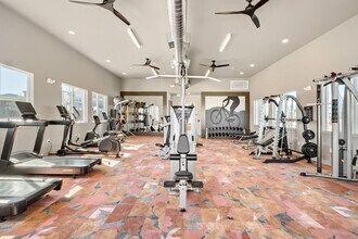 Union at the Park in Denver, CO - Foto de edificio - Building Photo