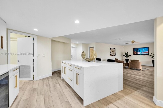 5706 Guava Dr in Tamarac, FL - Building Photo - Building Photo