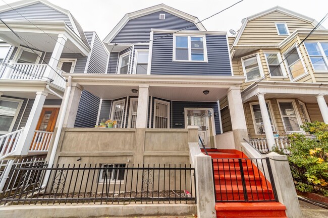 property at 29 Vroom St