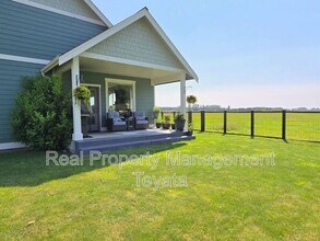 810 Sisters Ct in Everson, WA - Building Photo - Building Photo