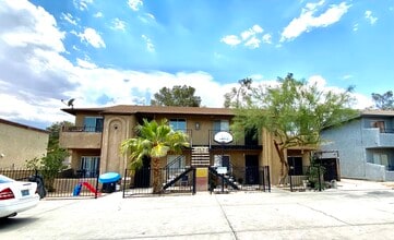 4193 Zavala St in Las Vegas, NV - Building Photo - Building Photo