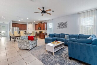 1633 Nassau Point Trail in Kissimmee, FL - Building Photo - Building Photo