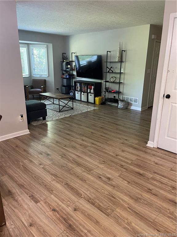 4607 Brush College Rd in Floyds Knobs, IN - Building Photo - Building Photo