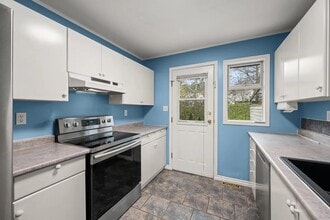 2775 B Myra Pl in Courtenay, BC - Building Photo - Building Photo