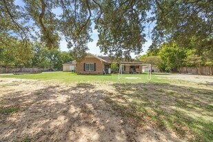 1450 Mesquite St in Houston, TX - Building Photo