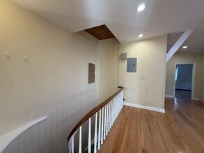 34 River St, Unit 3 in Cambridge, MA - Building Photo - Building Photo