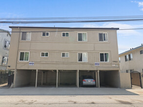 3653 Overland Avenue, in Los Angeles, CA - Building Photo - Building Photo