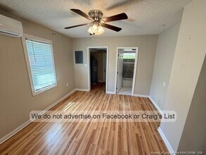 208 Scarborough St in Spring Lake, NC - Building Photo - Building Photo