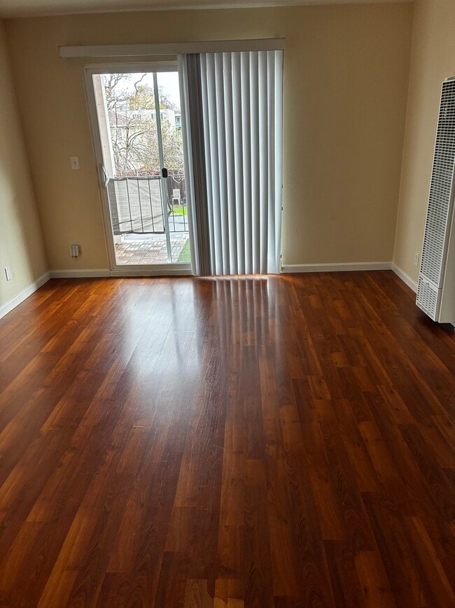 819 Palm Ave, Unit 3