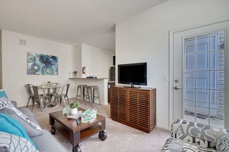 Mi-Place at West Rancocas in Mount Holly, NJ - Building Photo - Building Photo