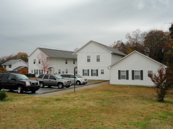 Summit Avenue Apartments in Greensboro, NC - Building Photo