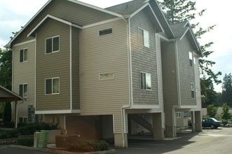 Hidden Greens Condo in Everett, WA - Building Photo - Other