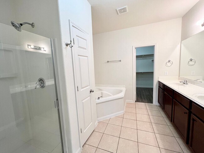 108 Major Lee Ln in Jarrell, TX - Building Photo - Building Photo