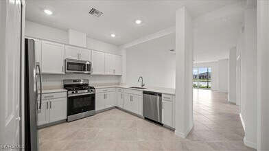 14730 White Pearl Rd in Punta Gorda, FL - Building Photo - Building Photo