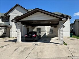 22 Charleston Dr in Pharr, TX - Building Photo