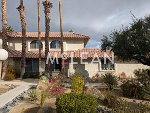 1854 N Mira Loma Way in Palm Springs, CA - Foto de edificio - Building Photo