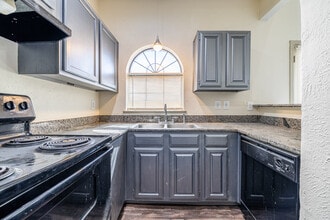 Vista Isle Apartments in Garland, TX - Building Photo - Interior Photo