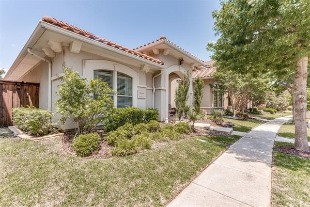 755 Laguna in Irving, TX - Building Photo - Building Photo