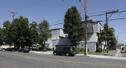 Anaheim Park South in Anaheim, CA - Building Photo - Building Photo