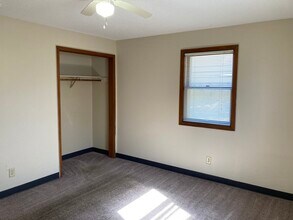 1812 E 6th St, Unit 4 in Sioux Falls, SD - Building Photo - Building Photo