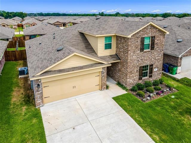 110 Real Quiet Ln in Caddo Mills, TX - Foto de edificio