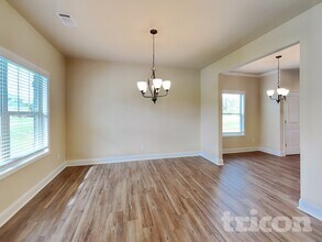 118 Massey Ln in Locust Grove, GA - Foto de edificio - Building Photo