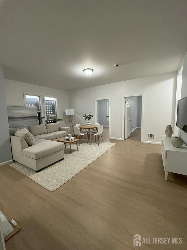 property at 417 S 14th St